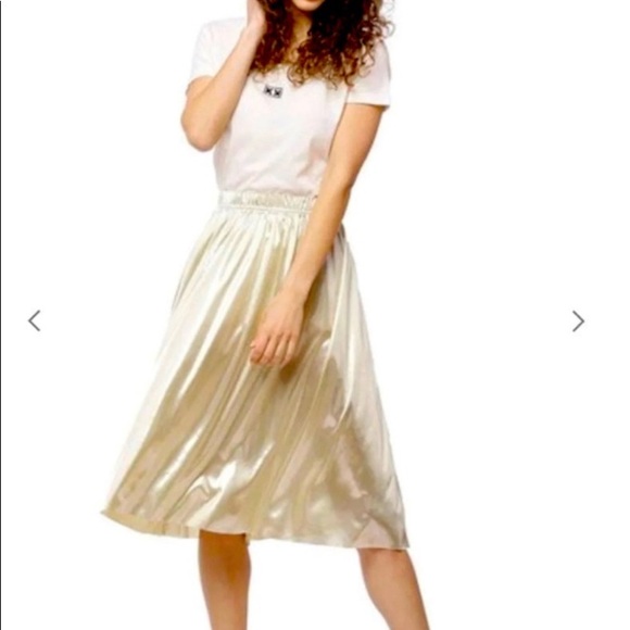 Kendall and Kylie Gold Shimmery Party Skirt NWT - Picture 2 of 6